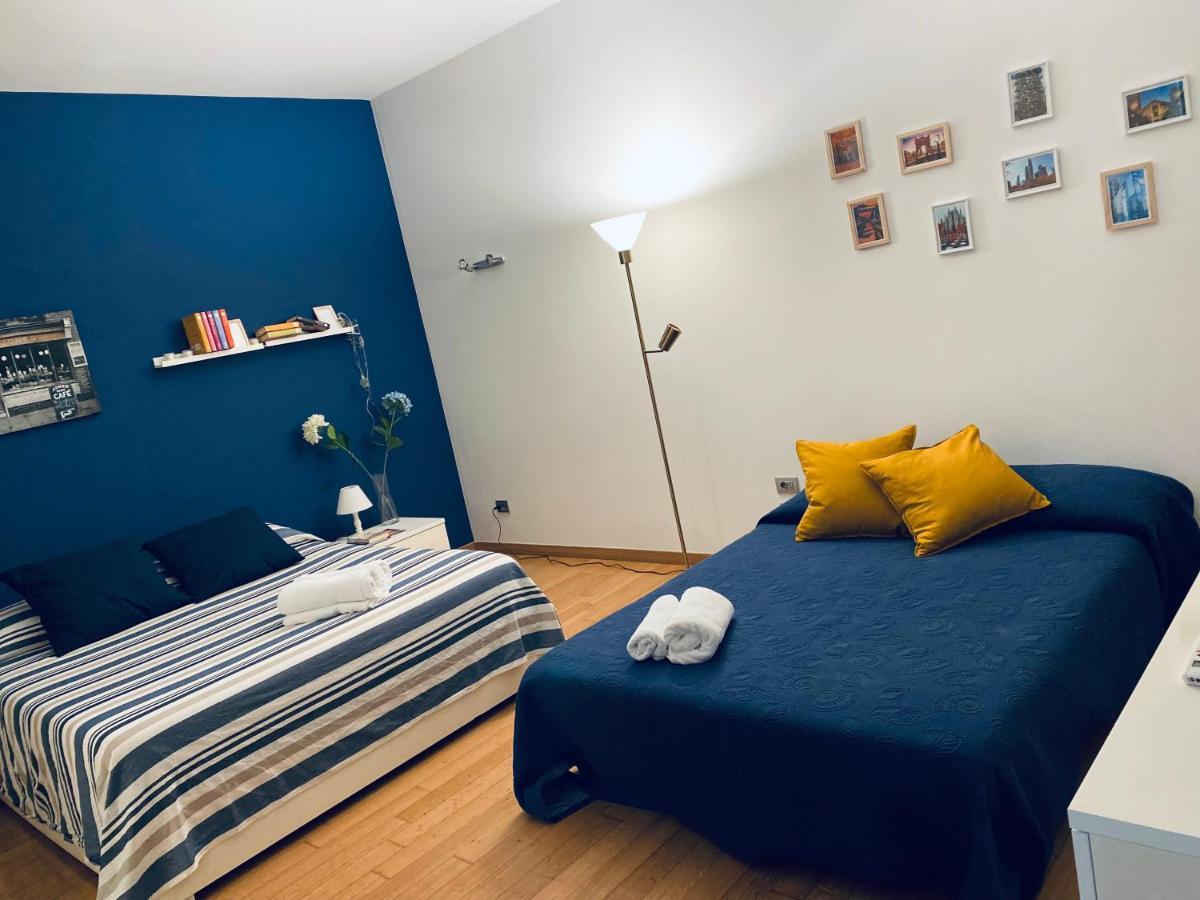 Chiara Guest House 34 - M4 Metro Blu Milánó Kültér fotó